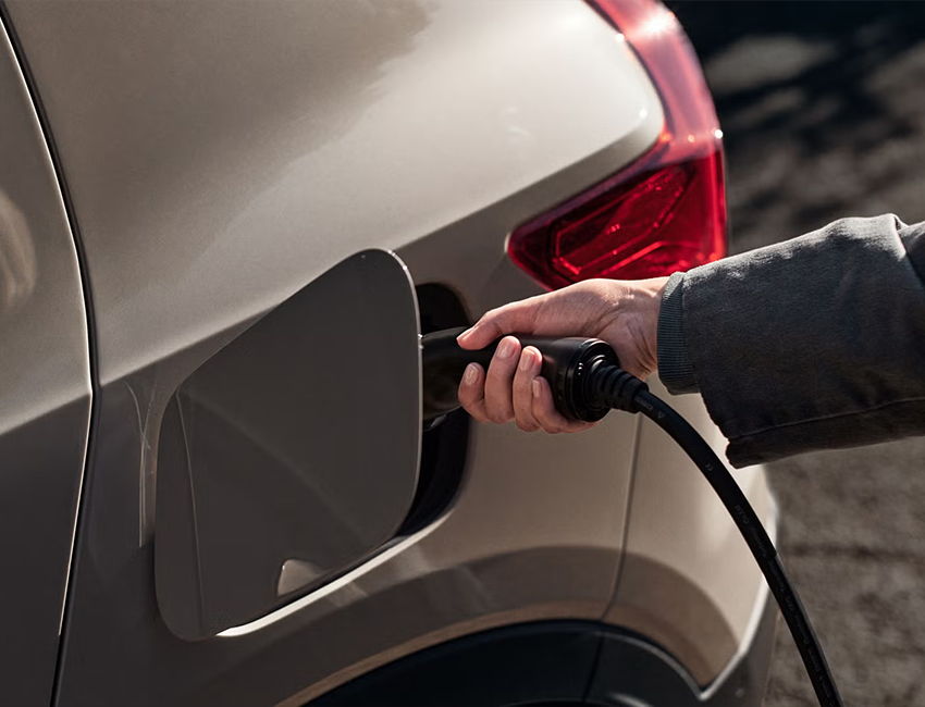 Amplitude-Auto-Volvo-EX40